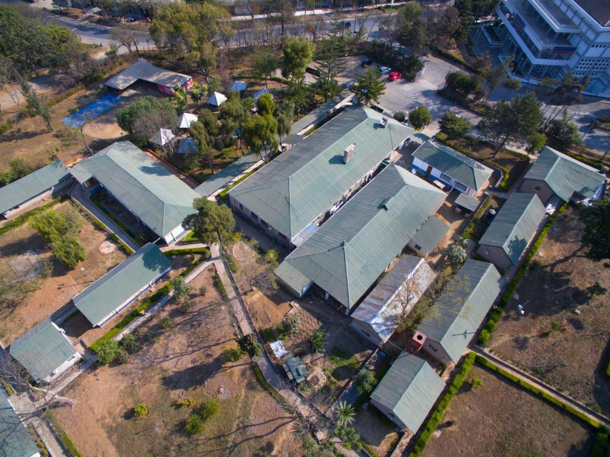 Mbeya Hotel Екстер'єр фото