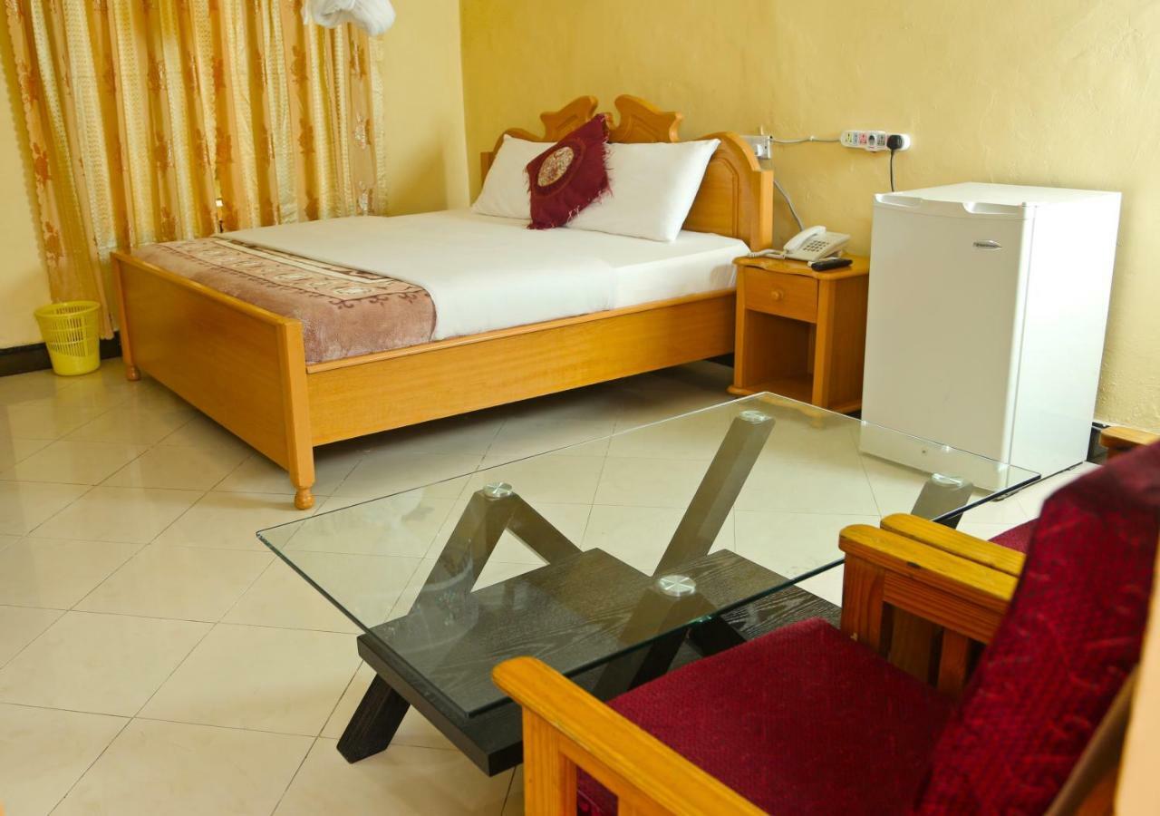 Mbeya Hotel Екстер'єр фото